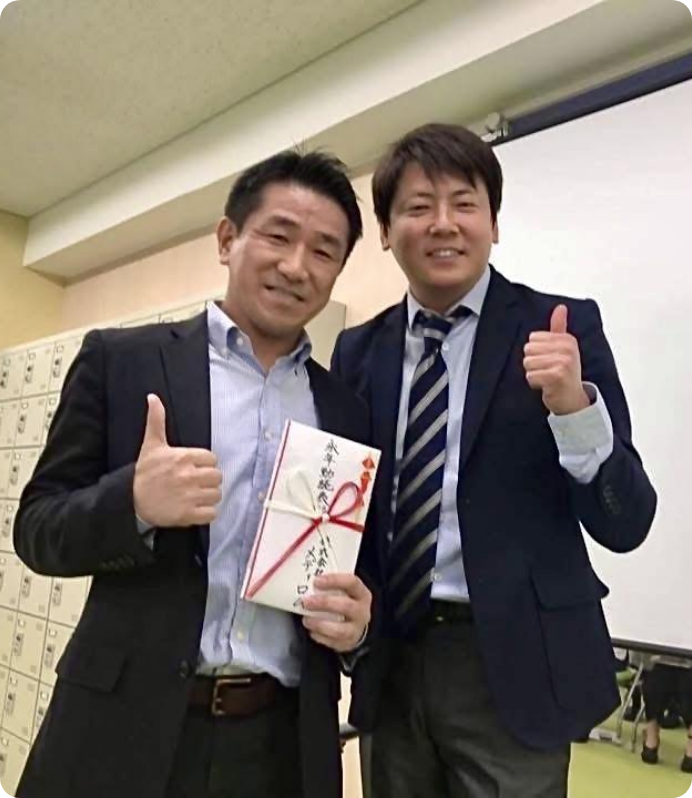 株式会社ミネカワ
                      Re.Ra.Ku フランチャイズ店舗 店主